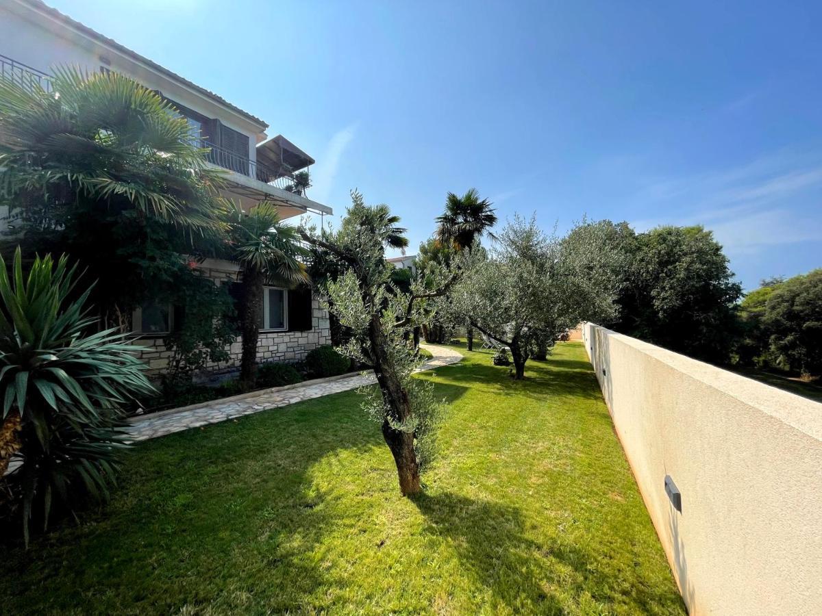 Villa Kos Rovinj Apartments Esterno foto