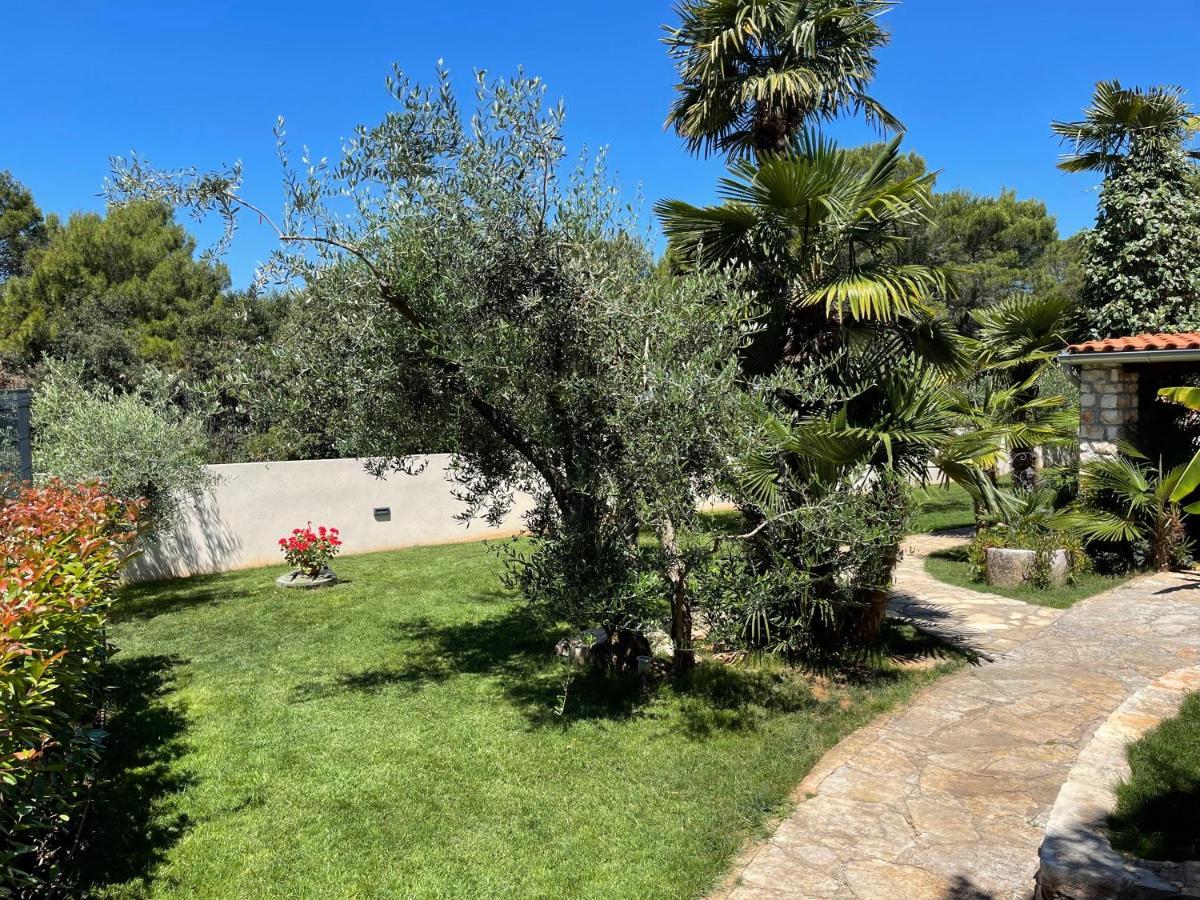 Villa Kos Rovinj Apartments Esterno foto